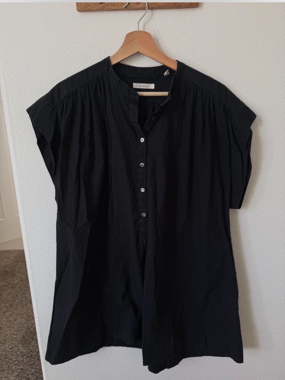 Doen Black Short-Sleeve Button-Front Shirt